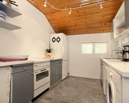 Namnlös design - Kök - gammal bild - renoverat nu